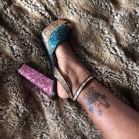 Platform - Picture 2 of 4